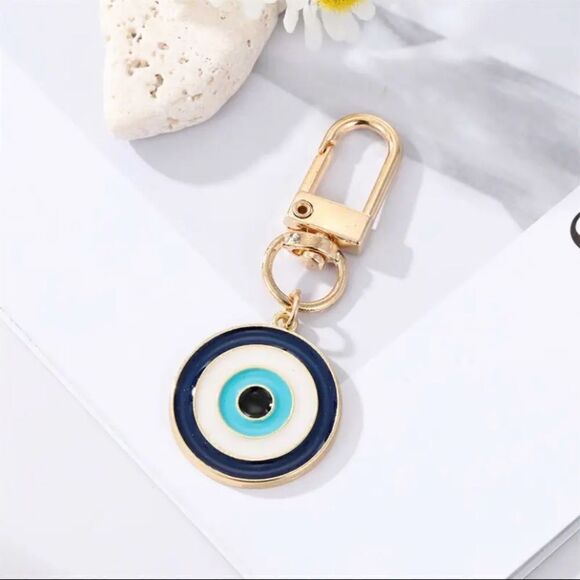 Round Evil Eye Keychain Key Ring light blue and white NWT Zinc Alloy - Picture 1 of 5